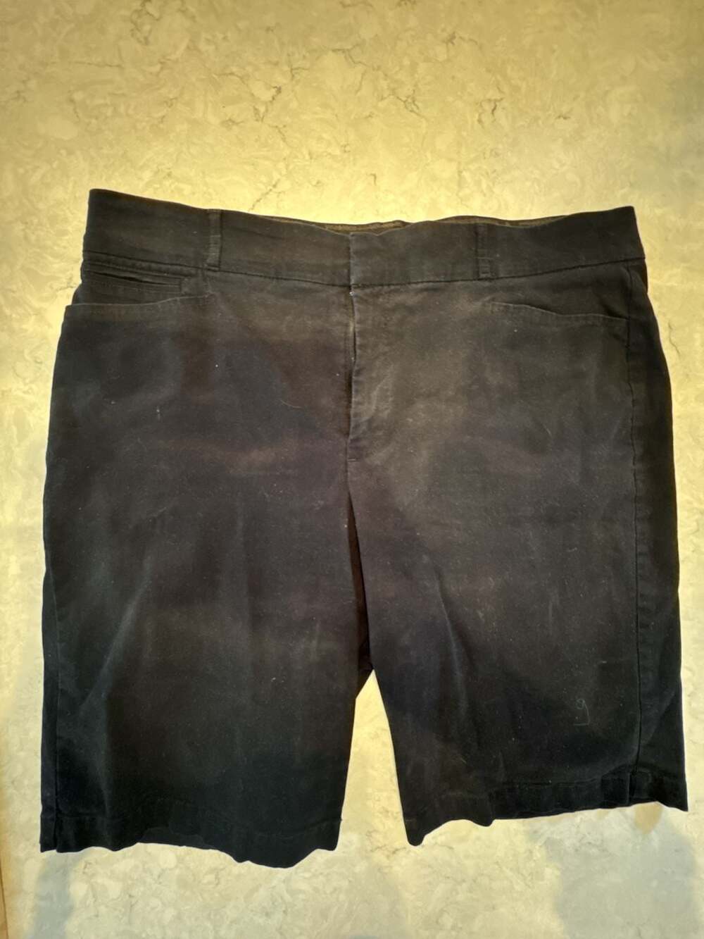 Gloria Vanderbilt Black Denim Bermuda Shorts Womens Missy/Senora/Courant Size 16
